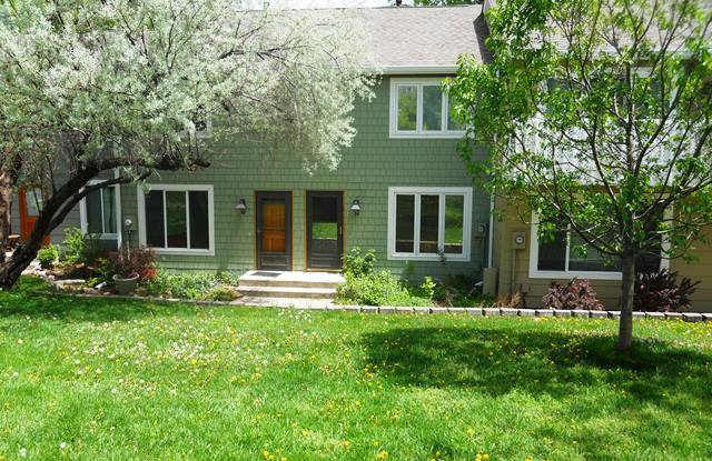 Three bedroom on Broadway in N. Boulder photos photos