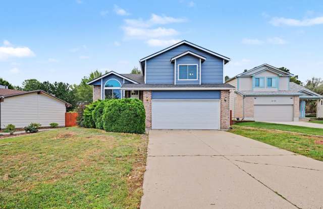 Great home on Cul-De-Sac, Big Yard, Views! Move in Ready NOW! Gallery 1