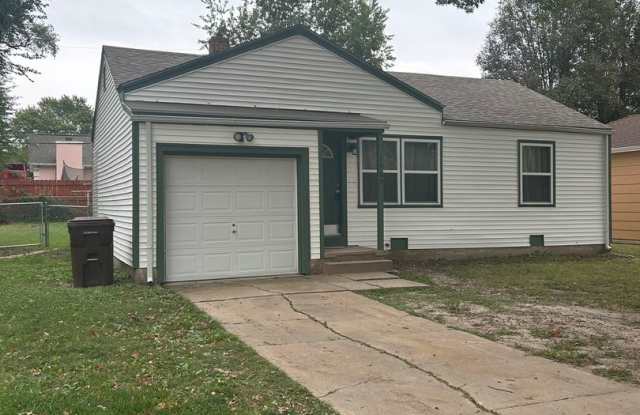 Updated 2 Bedroom Home South East Wichita - Mowing  Trash included with Rent /NO PETS photos photos