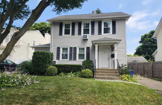 13 Nassau Avenue photos photos