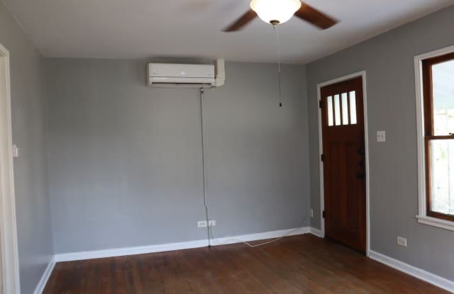 203 Brooks Gallery 4