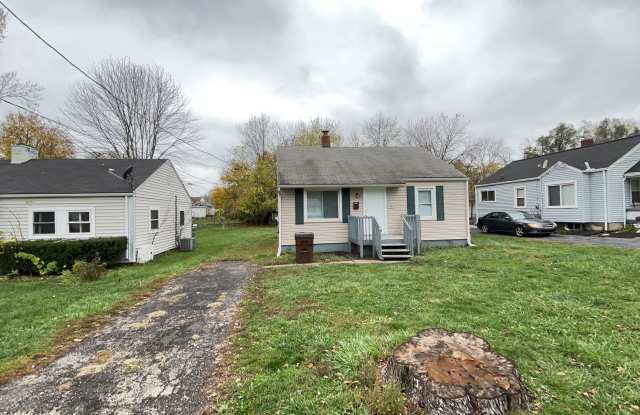 **ASK ABOUT OUR MOVE IN SPECIAL**1730 Jackson Ln 2BR/1BA (Middletown) - 1730 Jackson Lane, Middletown, OH 45044