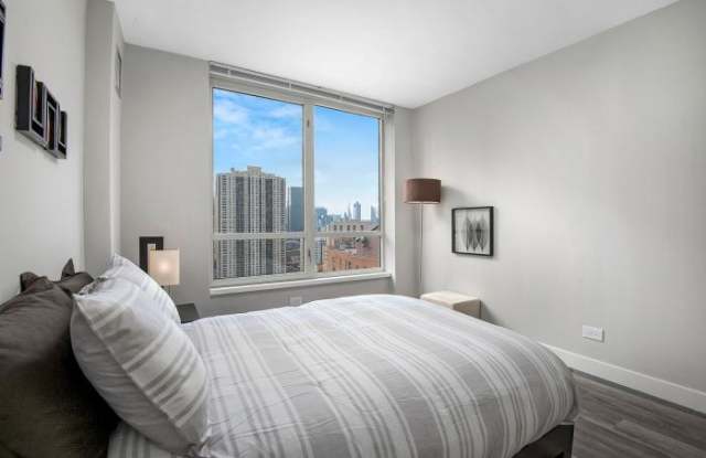 102 West Chestnut Gallery 3