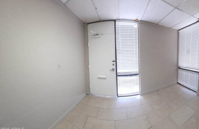 6245 N 35TH Avenue Gallery 3