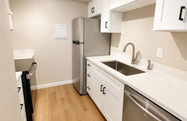 3bd/2ba Bellevue Condo Gallery 3