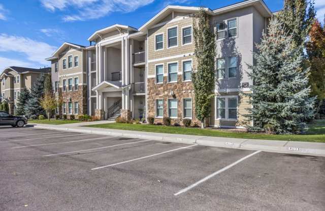 Heber Ranch Landing Condo Gallery 1