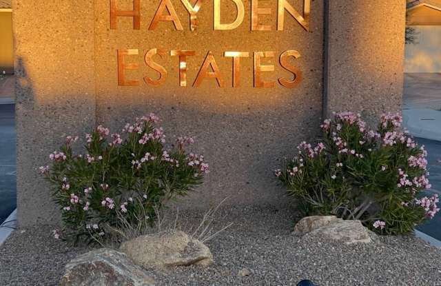 Home in Hayden Estates 3 bedroom, 2 bath with a 3 car garage - 650 Dogwood Lane, Mesquite, NV 89027