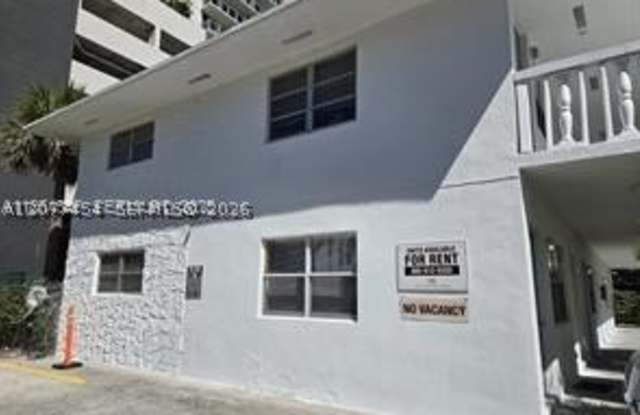 2127 Van Buren St Gallery 2
