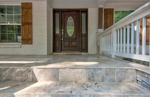 6232 Sharon Road Gallery 4
