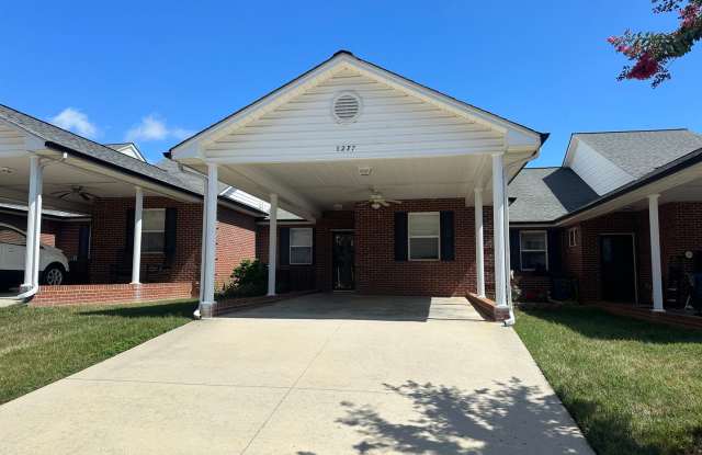Available July 9th, 2026! Beautifully Renovated 2BR, 2BA Condo For Rent in The Terraces in Denver, NC - Close to Lake Norman photos photos