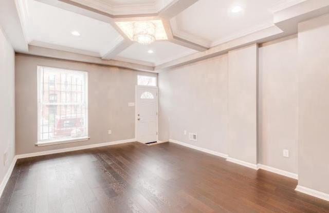 222 N COLLINGTON Avenue Gallery 4