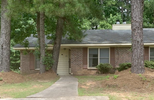 175 Chase Drive - 175 Chase Drive, Fayetteville, GA 30214