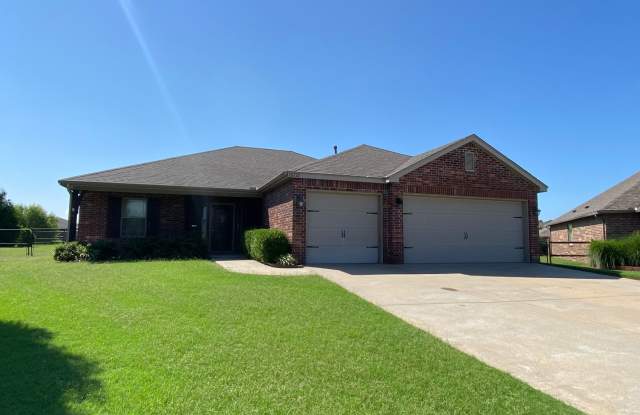 3 bedroom, 2 bath in Coweta Schools! - 26772 East 142nd Place South, Coweta, OK 74429