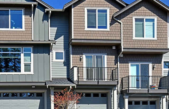 Spacious Townhome Near Silver Lake! photos photos