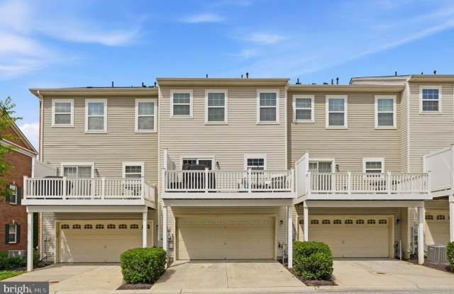 7832 BLUE STREAM Drive Gallery 2