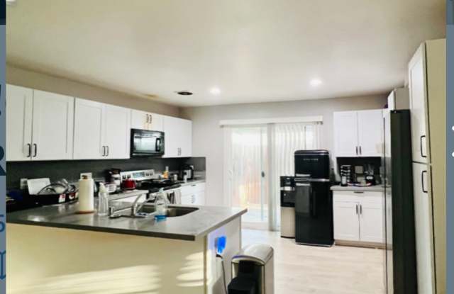 15621 California Street photos photos