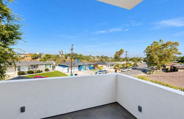 Built in 2024! Driveway & Garage Parking! Gallery 3