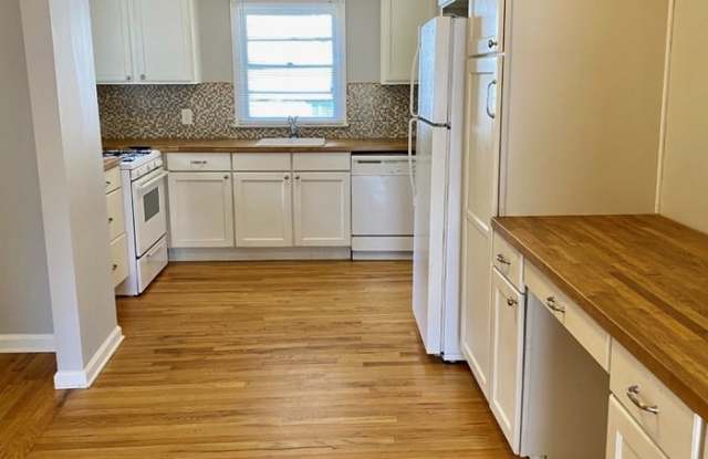 2063 Delano Drive Northeast Gallery 4
