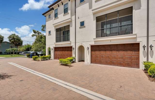 Plant High School district-South Tampa 3-story, 4 Bedroom Townhome Available Oct. 2, 2026 ! Gallery 3