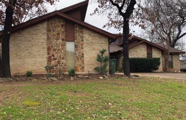 5114 Misty Wood Drive - 5114 Misty Wood Drive, Arlington, TX 76017