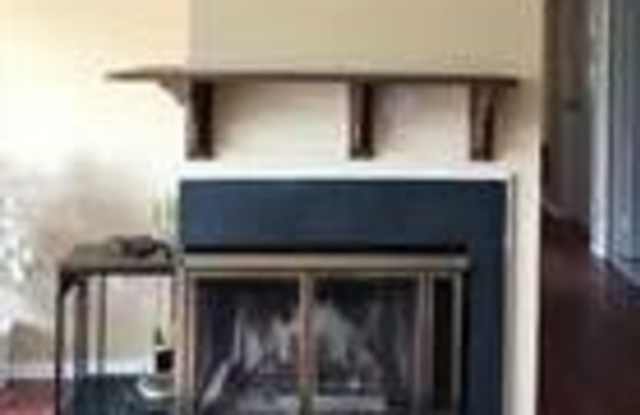 20 GILPIN COURT photos photos