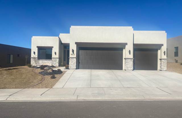 Beautiful home in the Ledges photos photos