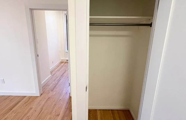 1429 Lexington Ave Apt 3A Gallery 2