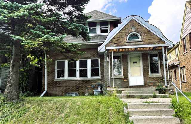 1222 West Capitol Drive - B - 1222 West Capitol Drive, Milwaukee, WI 53209
