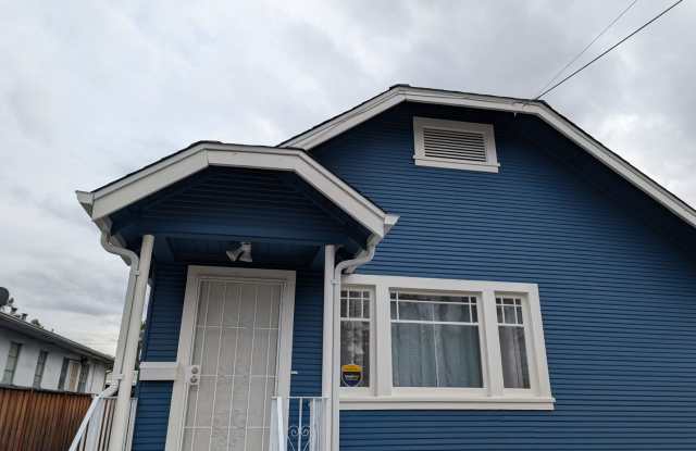 Newly Remodeled 2BR Home in Oakland’s Frick Neighborhood photos photos Newly Remodeled 2BR Home in Oakland’s Frick Neighborhood photos photos