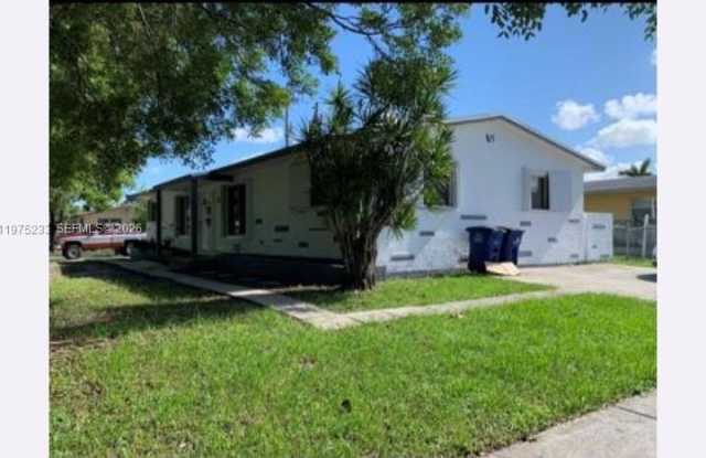 401 SW 8th St photos photos