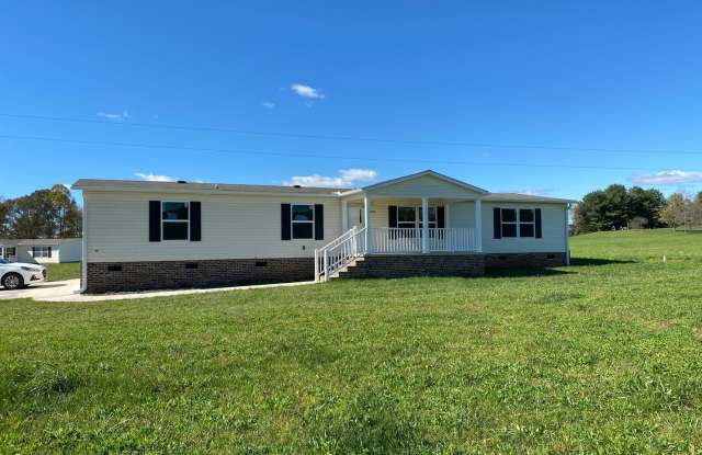 RANCH HOME - 104 Foster Ferry Drive, Iredell County, NC 28677