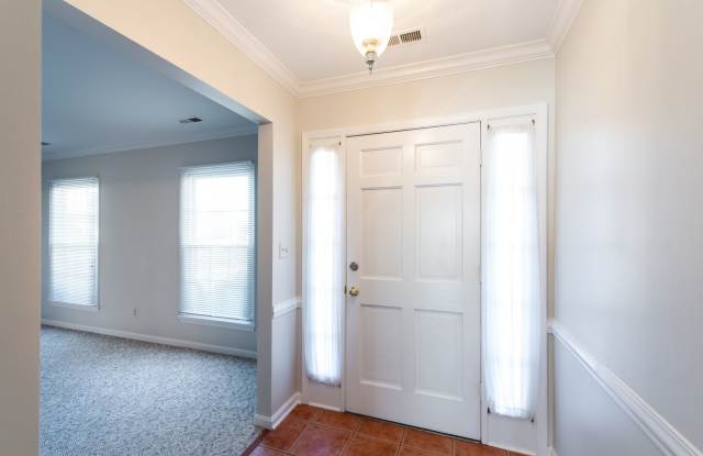 Awesome Ranch home in Gaslite Estates Gallery 3