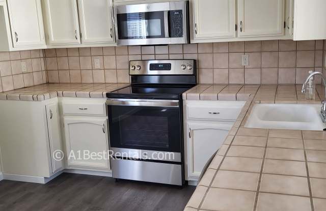 2325 Orchard View Circle Gallery 2