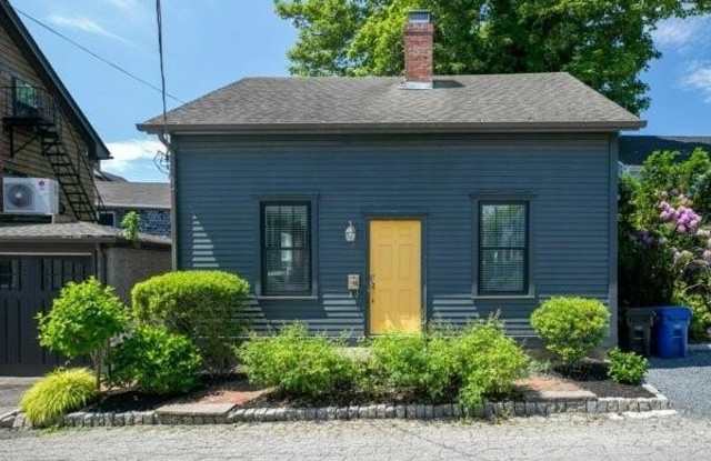 5 Stewart Street - 5 Stewart Street, Newport, RI 02840