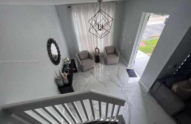 8525 SW 152nd Ave photos photos