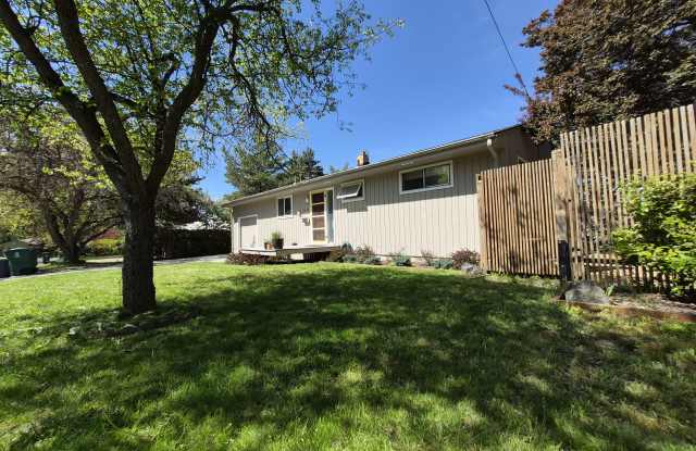 1431 Alpowa Ave photos photos