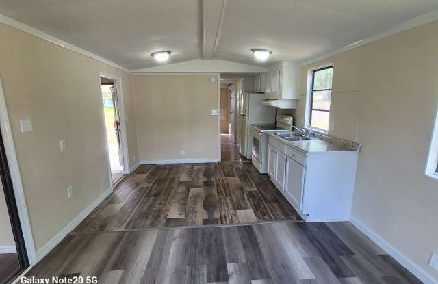 Lazy Oaks photos photos