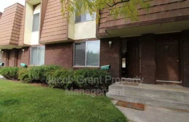 736 Whittier photos photos