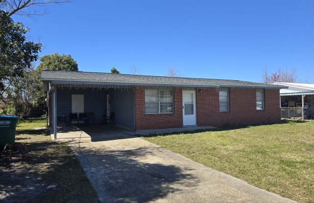 919 Green Tree Rd - 919 Green Tree Road, Springfield, FL 32401