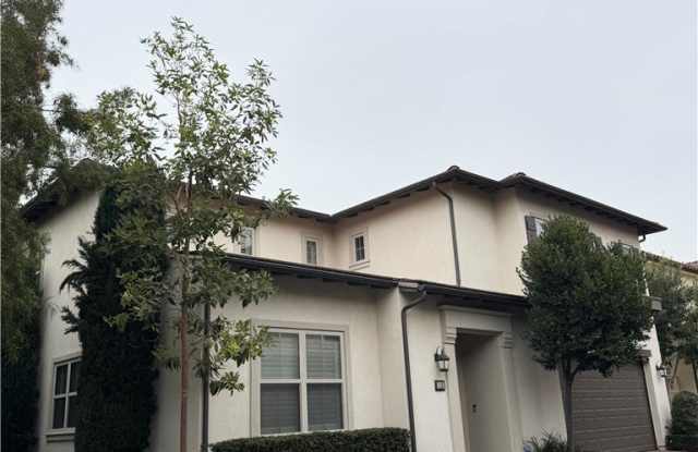115 Blaze - 115 Blaze, Irvine, CA 92618