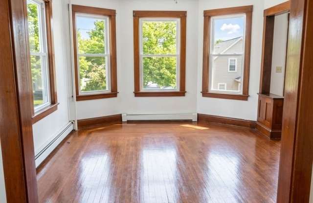 2 Bedroom Gallery 1