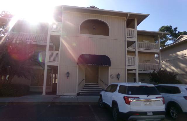 4262 Pinehurst Circle S-8 - 1 Gallery 2