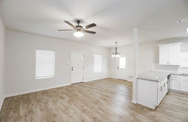 119-1 N Park Ct Gallery 1