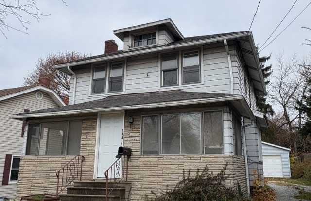 Spacious 4-Bedroom Akron Home with Garage | Open House Feb 5 photos photos