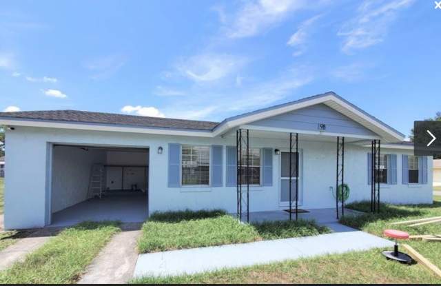 98 Pinata Ct - 98 Pinata Court, Buenaventura Lakes, FL 34743