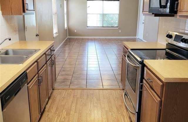 455 Redbud Circle Gallery 3