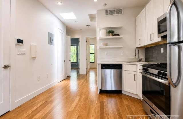 94 Lewis Avenue Gallery 2