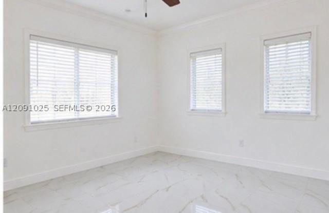 3113 SE 2nd Dr Gallery 4