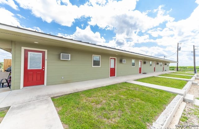 2893 N US Highway 83 - 2893 N US Highway 83, Uvalde County, TX 78801