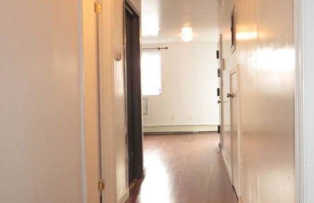 1026 BROADWAY Gallery 4